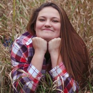 Meet your Posher, Lizzie